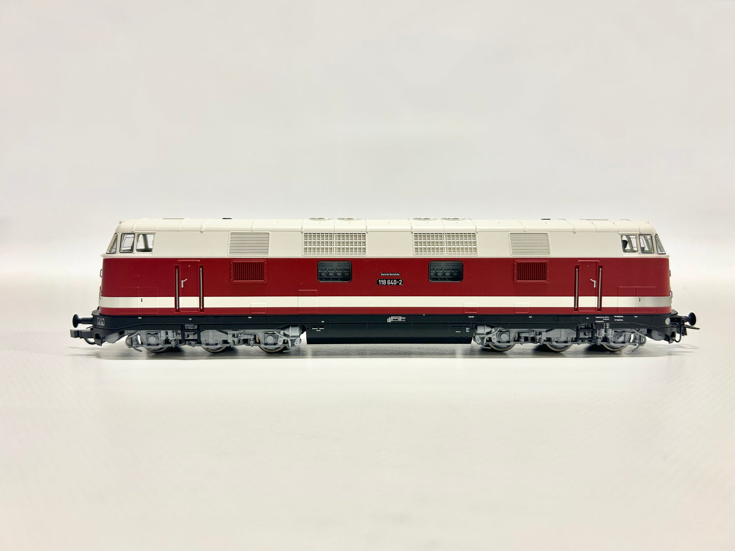 Roco 73892 DSS Plux22 Diesellok Br 118 640-2 DR DC H0