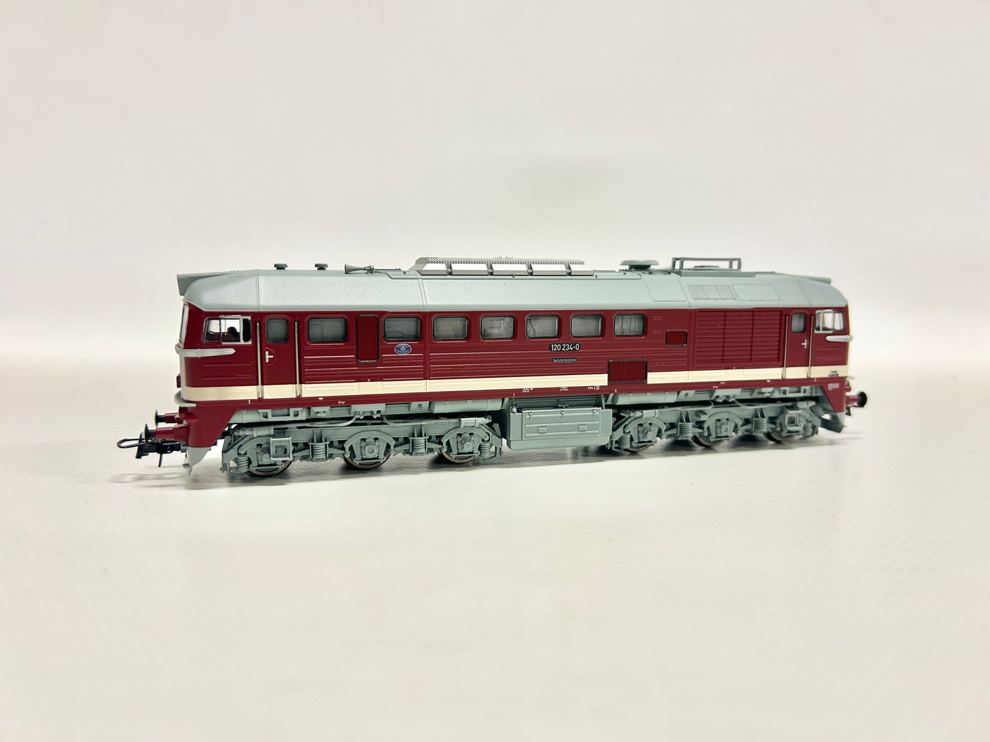 Roco 73802 DSS Plux22 Diesellok Br 120 234-0 "Taigatrommel" DR DC H0