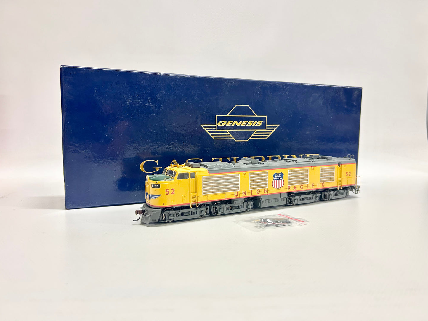 Genesis ATHG41000 Union Pacific Gas Turbine 52 USA DC H0