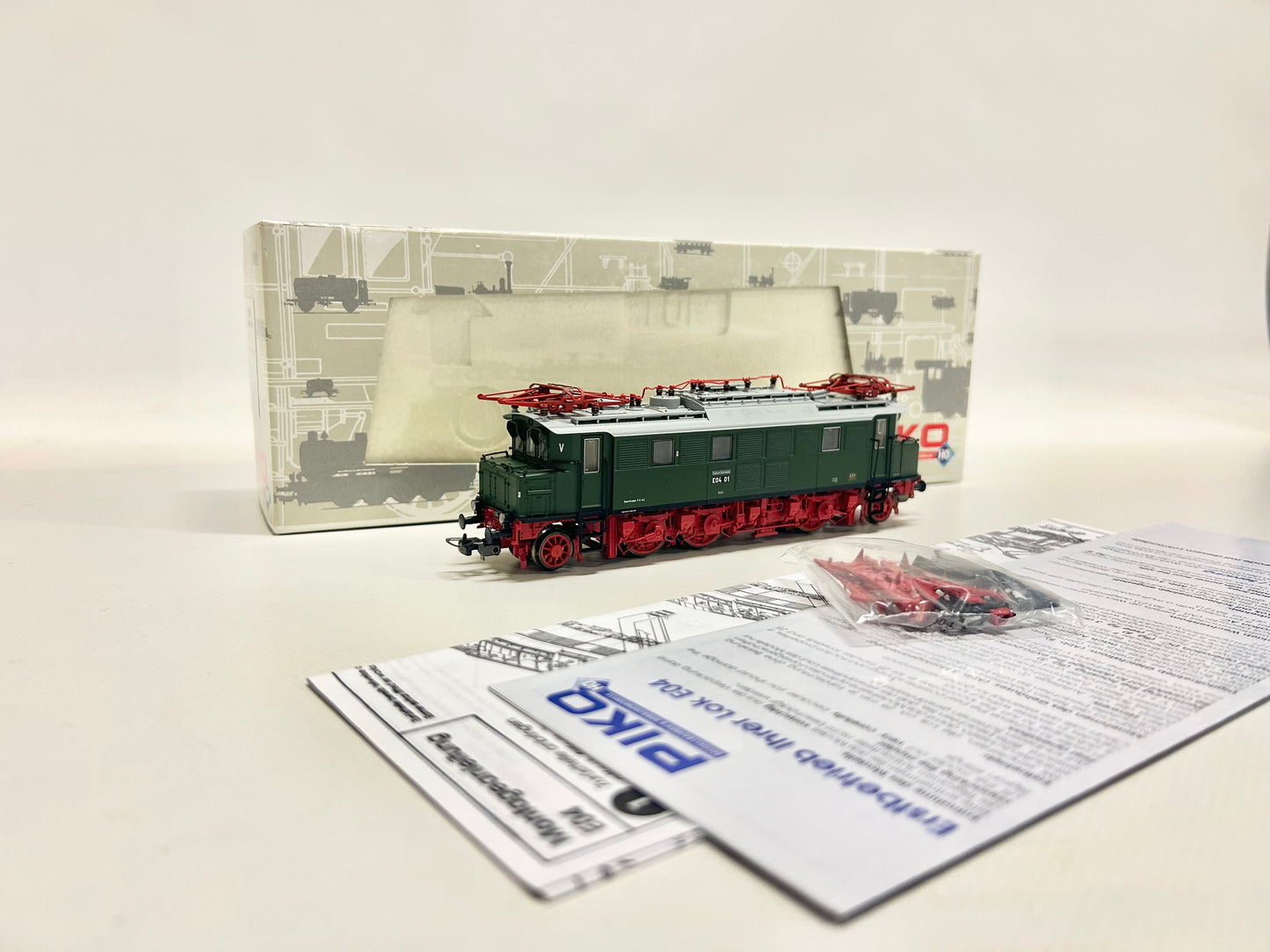 Piko 51003 DSS E-Lok E 04 01 Museumslok DR DC H0