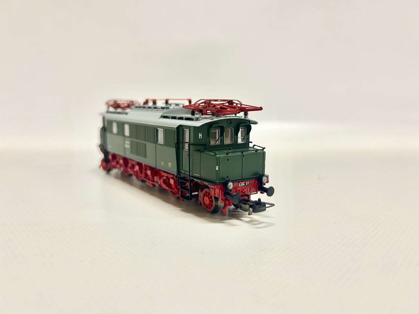 Piko 51003 DSS E-Lok E 04 01 Museumslok DR DC H0