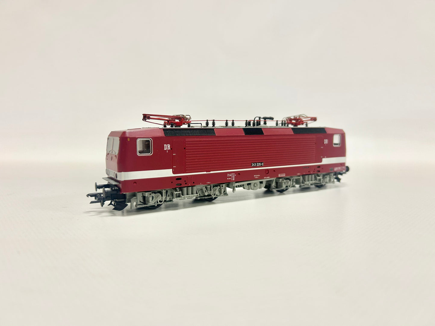 Roco 43687 DUMMY E-Lok Br 243 255-0 DR DC H0