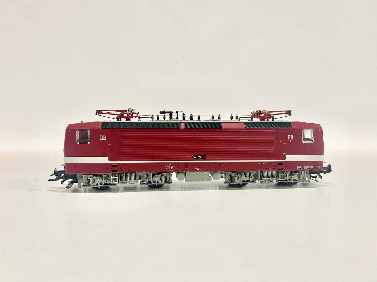 Roco 43687 DUMMY E-Lok Br 243 255-0 DR DC H0