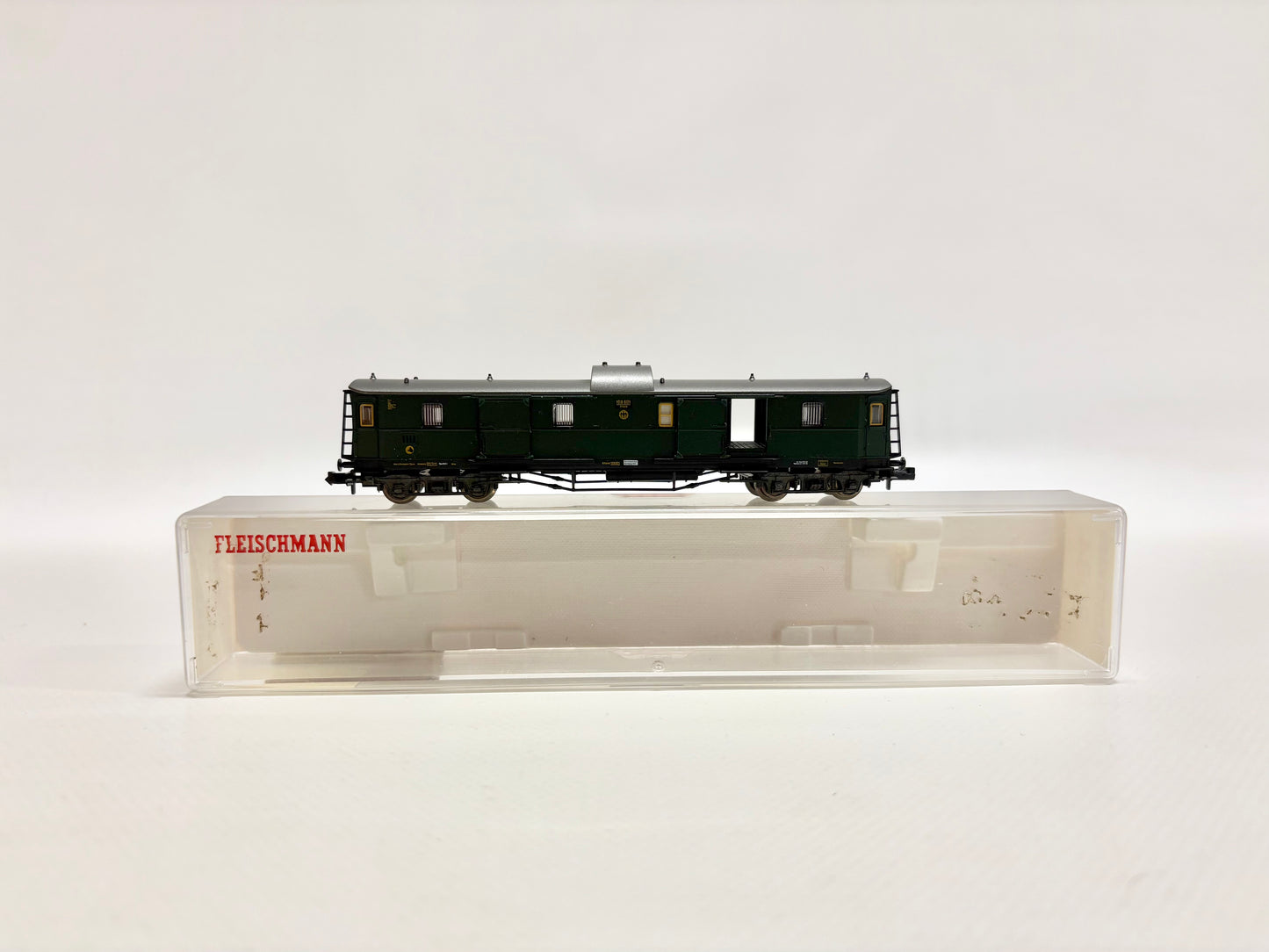 Fleischmann Piccolo 8084 Gepäckwagen mit Innenbeleuchtung DRG Spur N