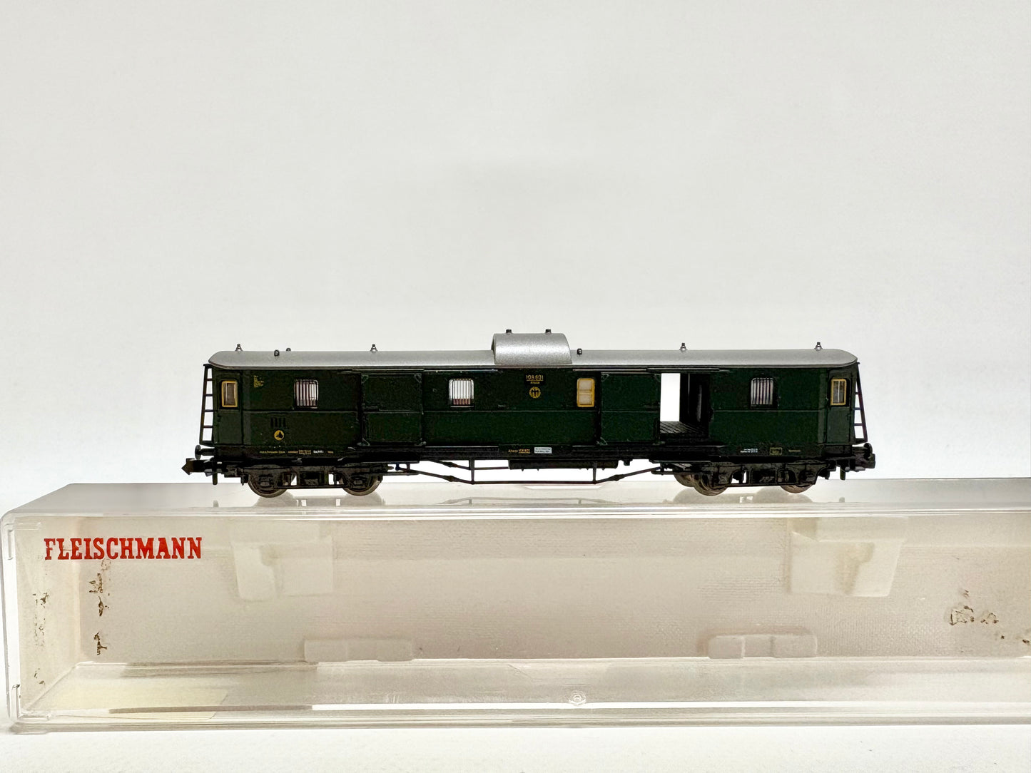 Fleischmann Piccolo 8084 Gepäckwagen mit Innenbeleuchtung DRG Spur N
