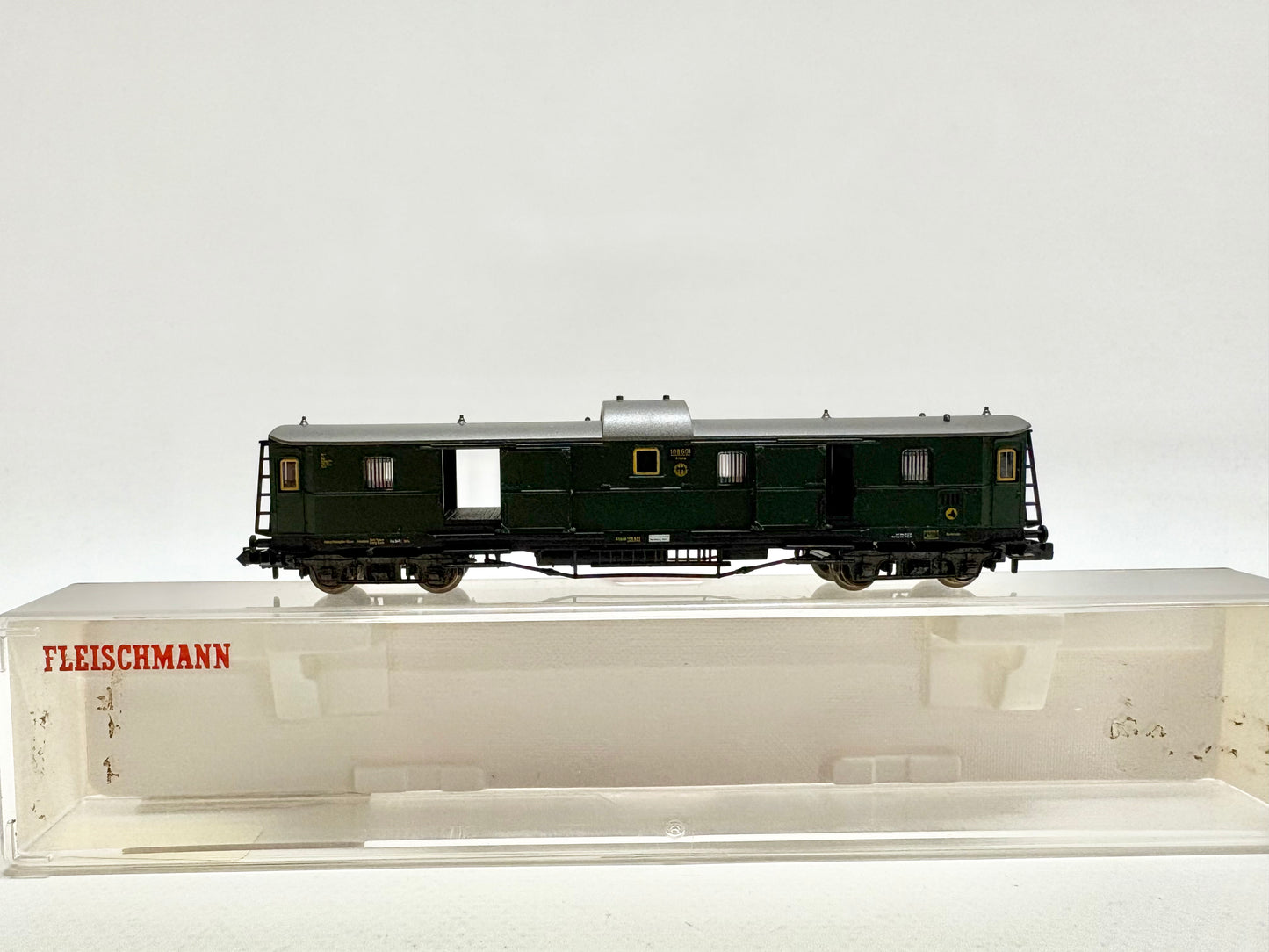 Fleischmann Piccolo 8084 Gepäckwagen mit Innenbeleuchtung DRG Spur N