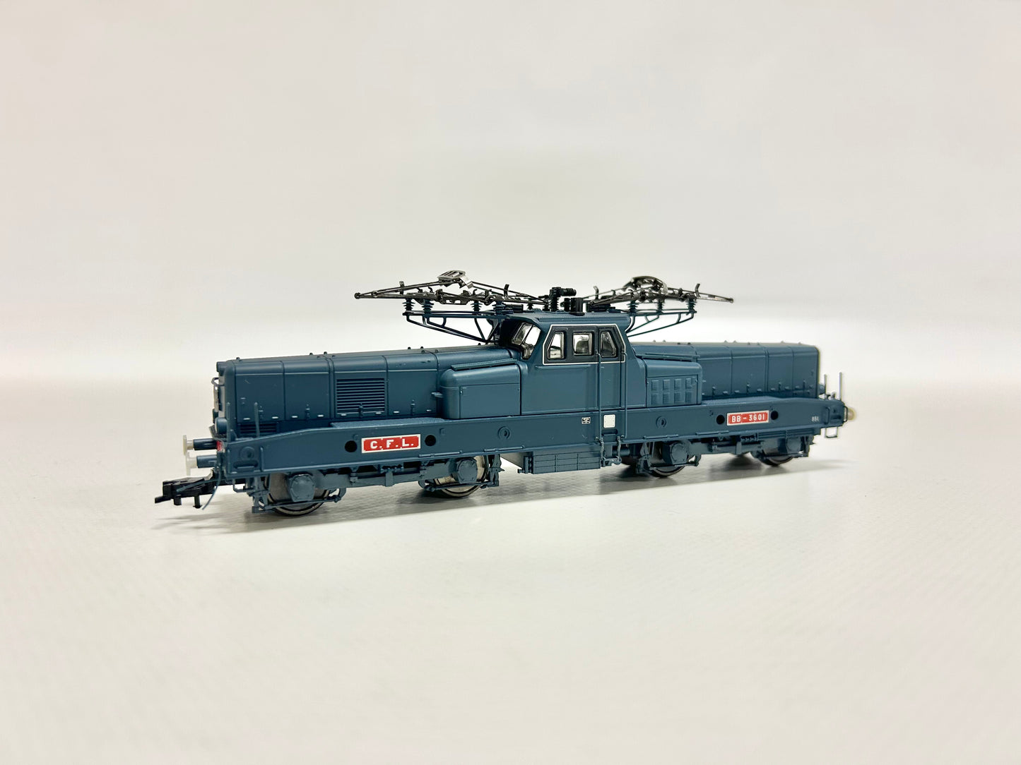 Trix 22361 DSS E-Lok BB 12000 "Bügeleisen" SNCF DC H0