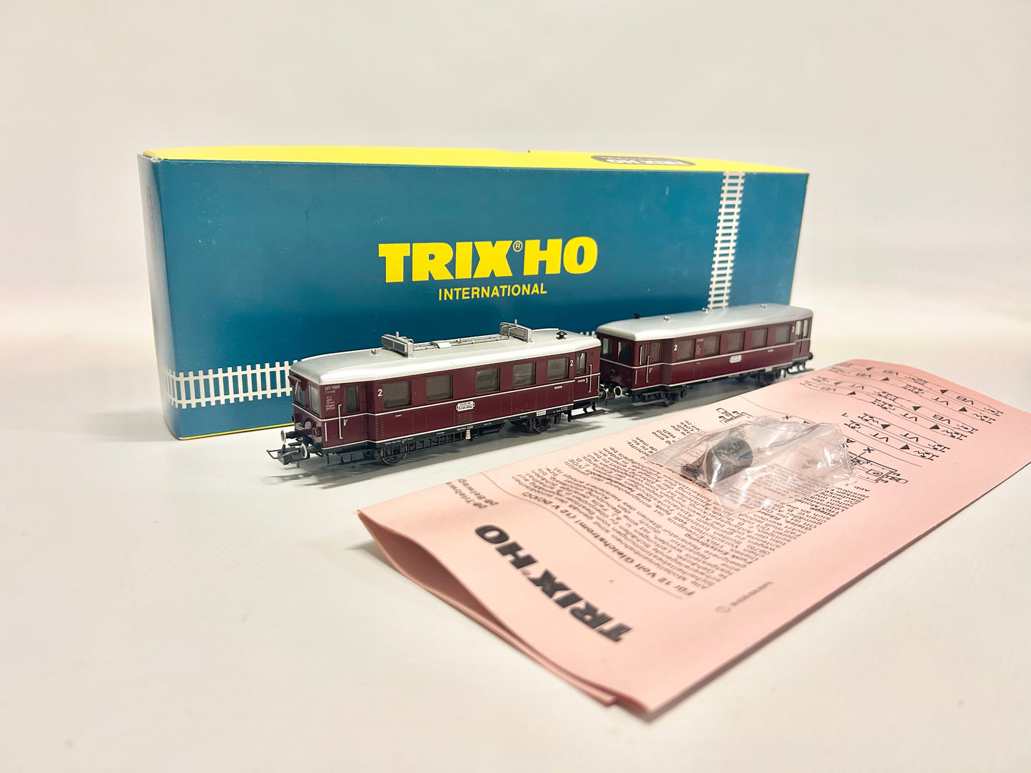 Trix 2470 Dieseltriebwagen VT 75 DB DC H0