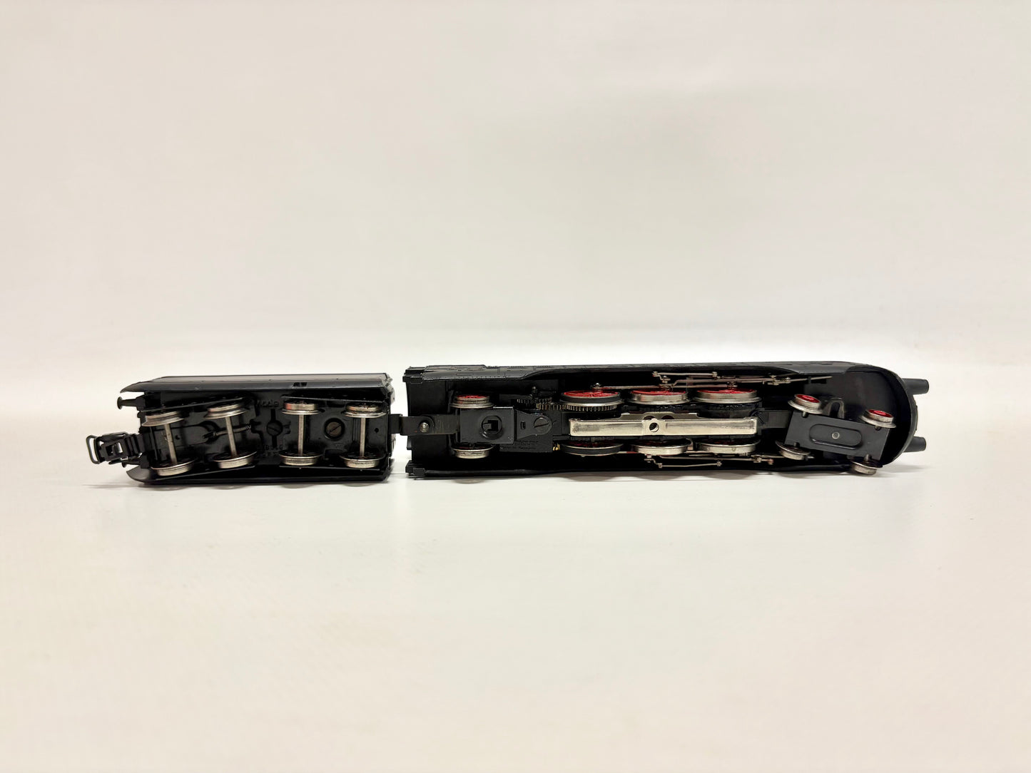 Märklin 3094 Stromliniendampflok Br 03 1051 DR AC H0