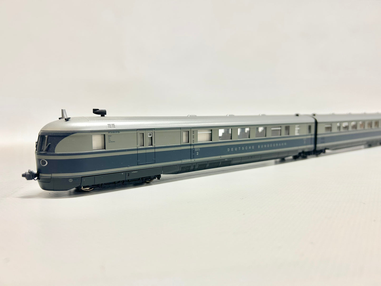 Kato 211059 Dieseltriebszug VT 04.5 "Fliegender Hamburger" DB DC H0