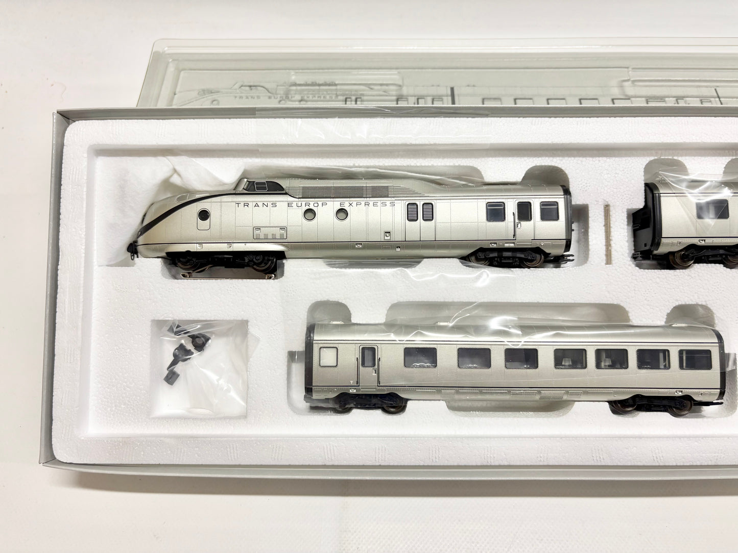 Märklin 37609 Digital + Sound Dieseltriebwagen VT11.5 TEE DB AC H0