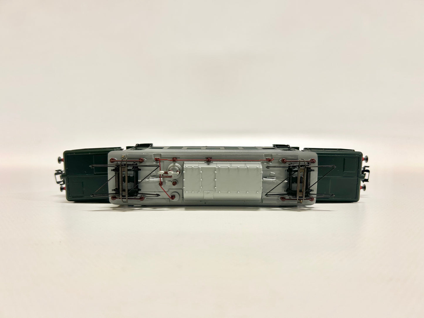 Märklin 3335 Br 254 E-Lok "Eisenschwein" DR, H0, OVP, TOP