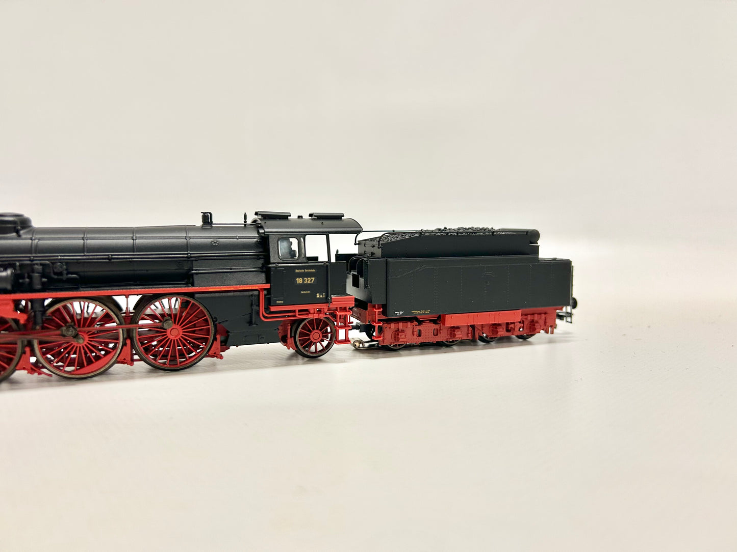 Märklin 39025 Mfx-Digital Dampflok Br 18 327 DRG AC H0