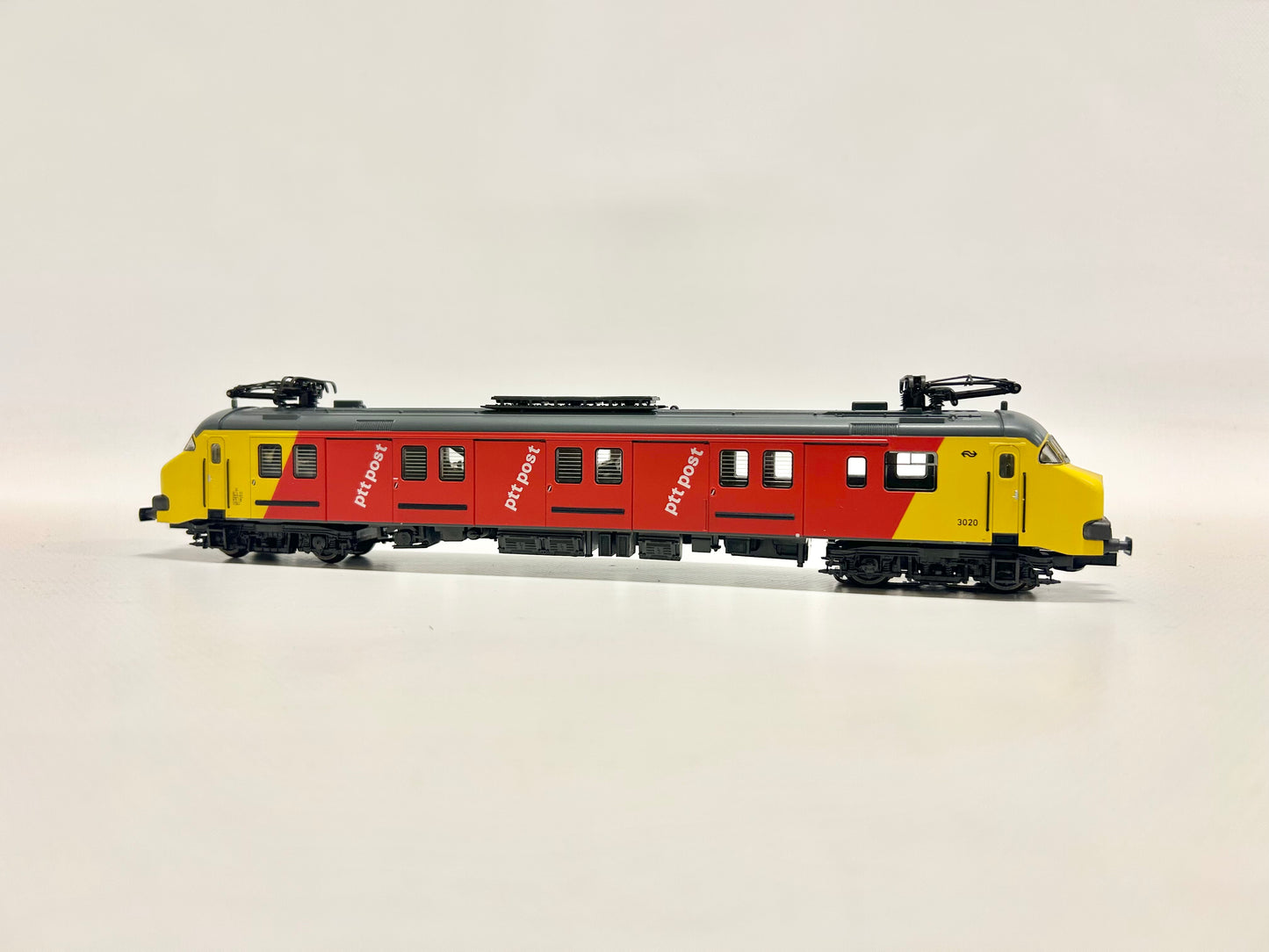 Märklin 3389 Posttriebwagen NS, H0, OVP, TOP