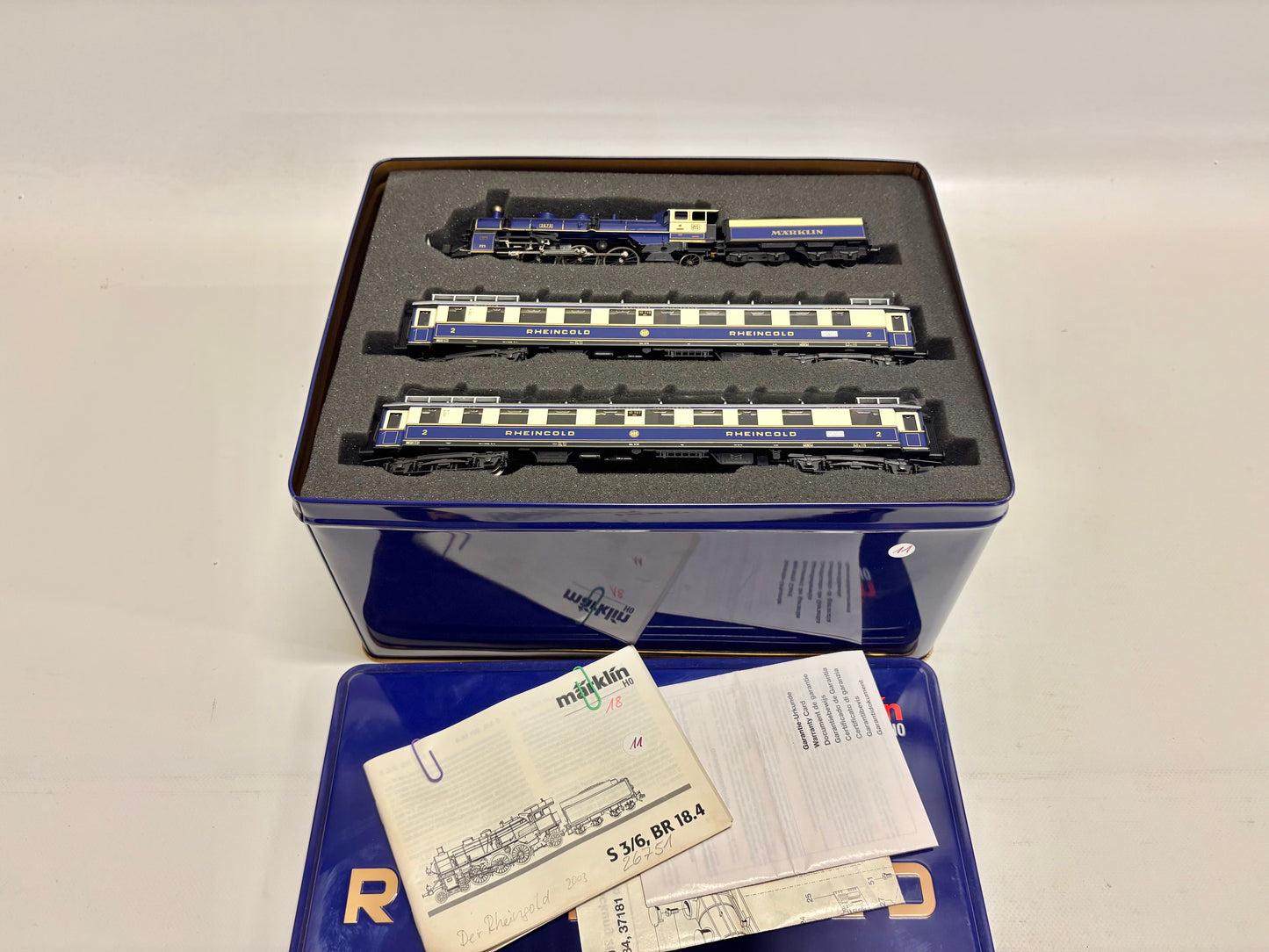 Märklin 26751 Digital Zugpackung RHEINGOLD mit Dampflok Br 18 DRG AC H0