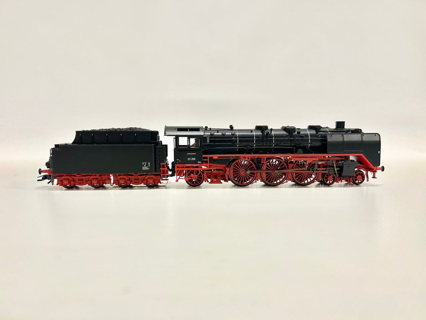 Märklin 37957 Mfx-Digital Dampflok Br 03 266 DB AC H0