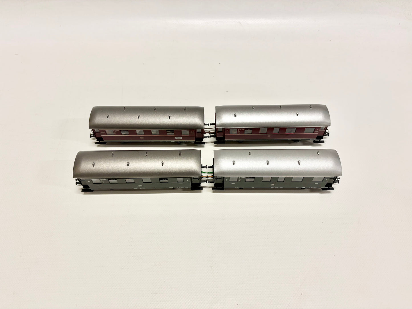 Märklin 4x Nahverkehrs-Personenwagen mit Innenbeleuchtung DB AC H0