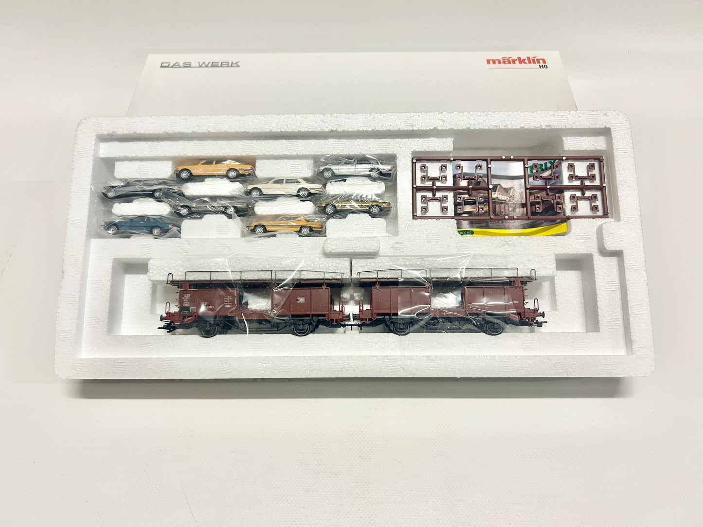 Märklin 47126 Wagen-Set Autotransportwagen beladen mit 8 Mercedes-Benz-PKW Güterwagen OVP