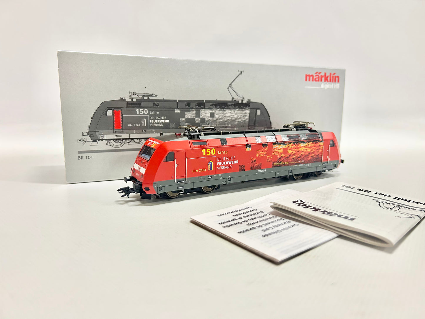 Märklin 37397 Digital E-Lok Br 101 047-9 "150 Jahre Feuerwehr" DB AC H0
