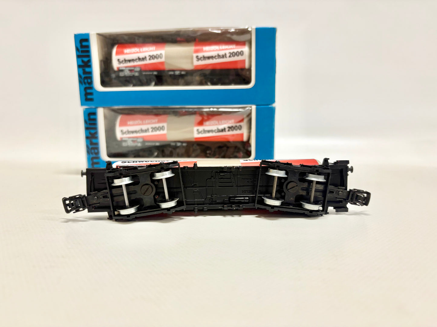 Märklin 5x 4655 Wagen-Set Kesselwagen "Heizöl Leicht Schwechat" DB AC H0