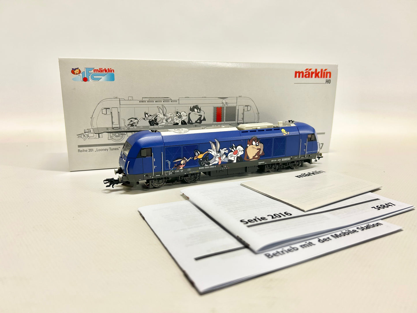 Märklin 36847 Digital Reihe 201 Diesellok Looney Tunes H0