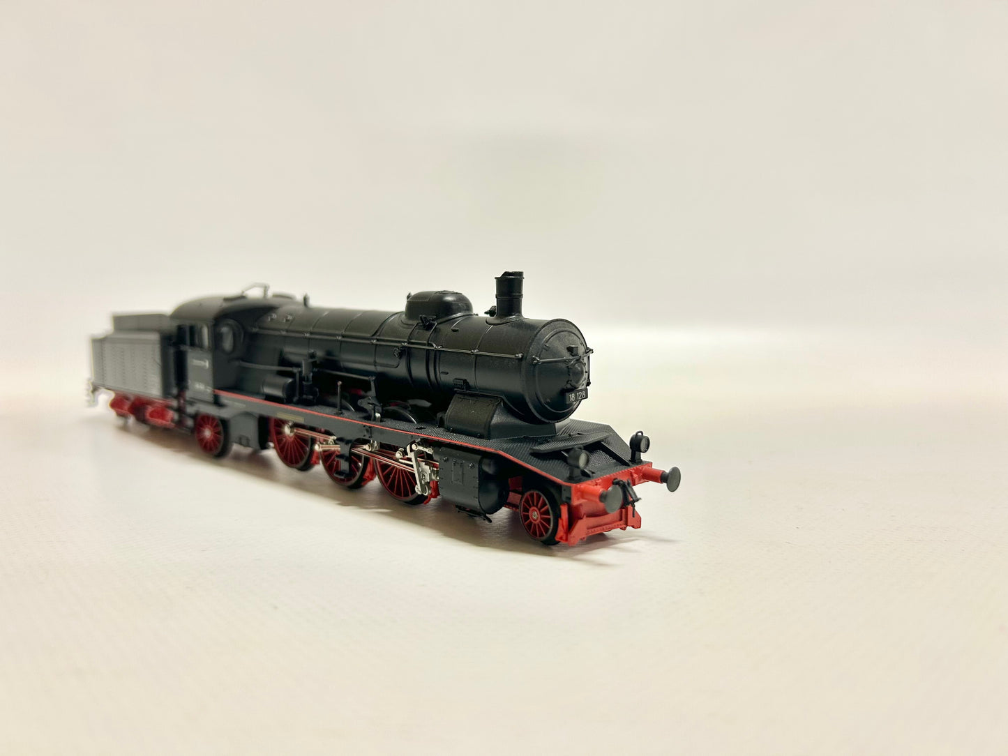 Märklin 3711 Digital Dampflok Br 18 H0