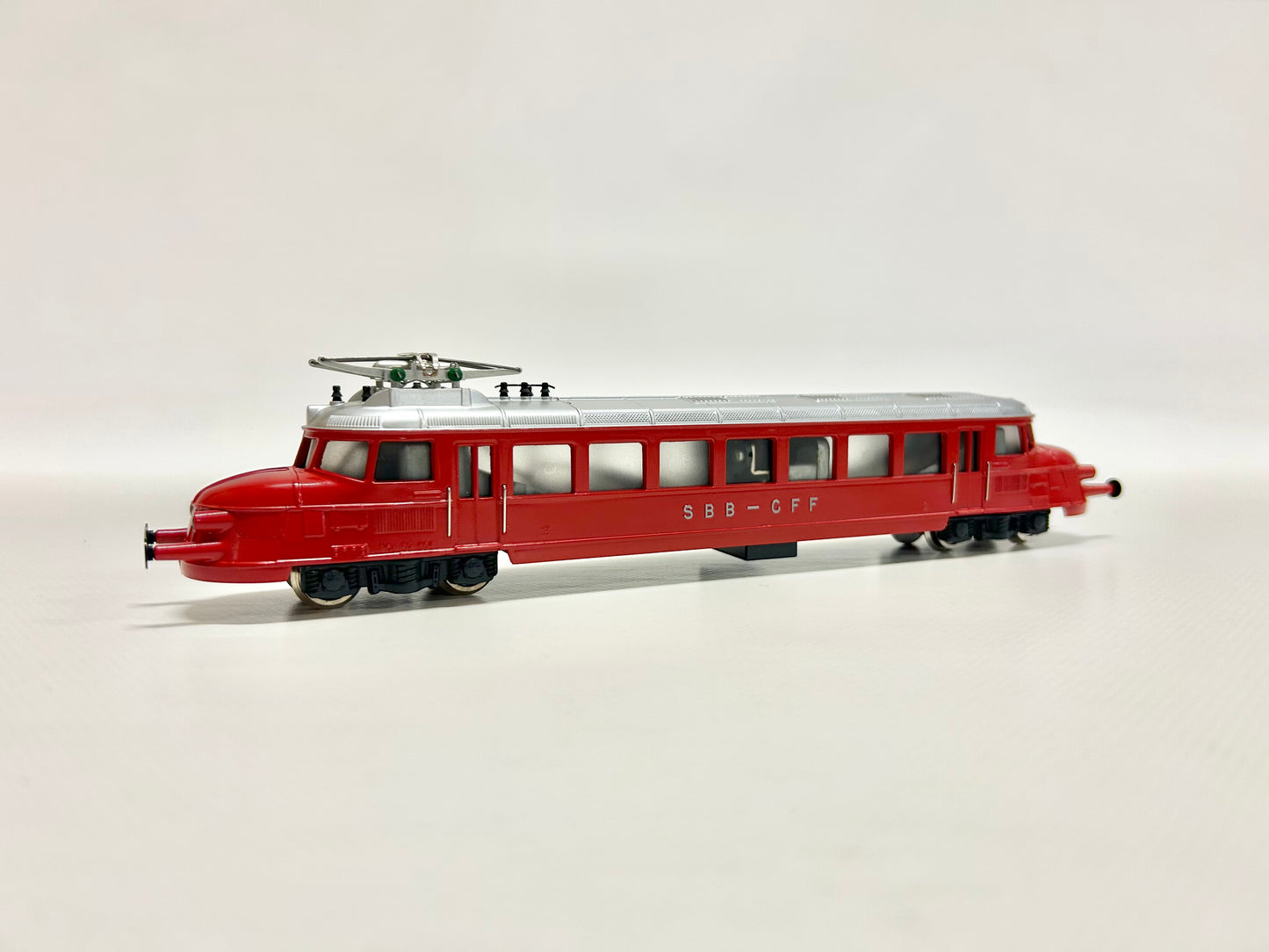 HAG Nr. 101 Elektro-Triebwagen RCe 2/4 "Roter-Pfeil" SBB DC H0
