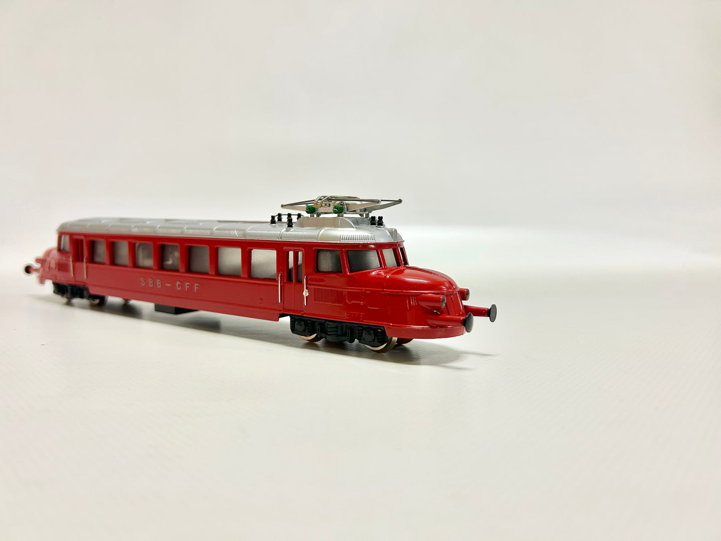 HAG Nr. 101 Elektro-Triebwagen RCe 2/4 "Roter-Pfeil" SBB DC H0