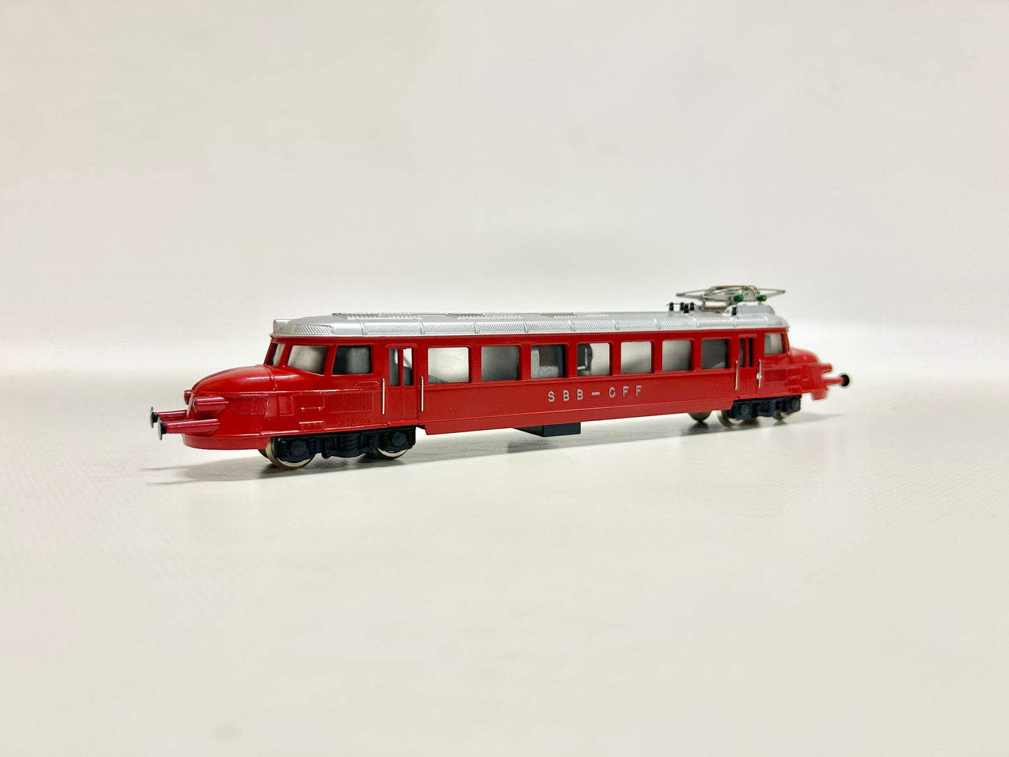 HAG Nr. 101 Elektro-Triebwagen RCe 2/4 "Roter-Pfeil" SBB DC H0