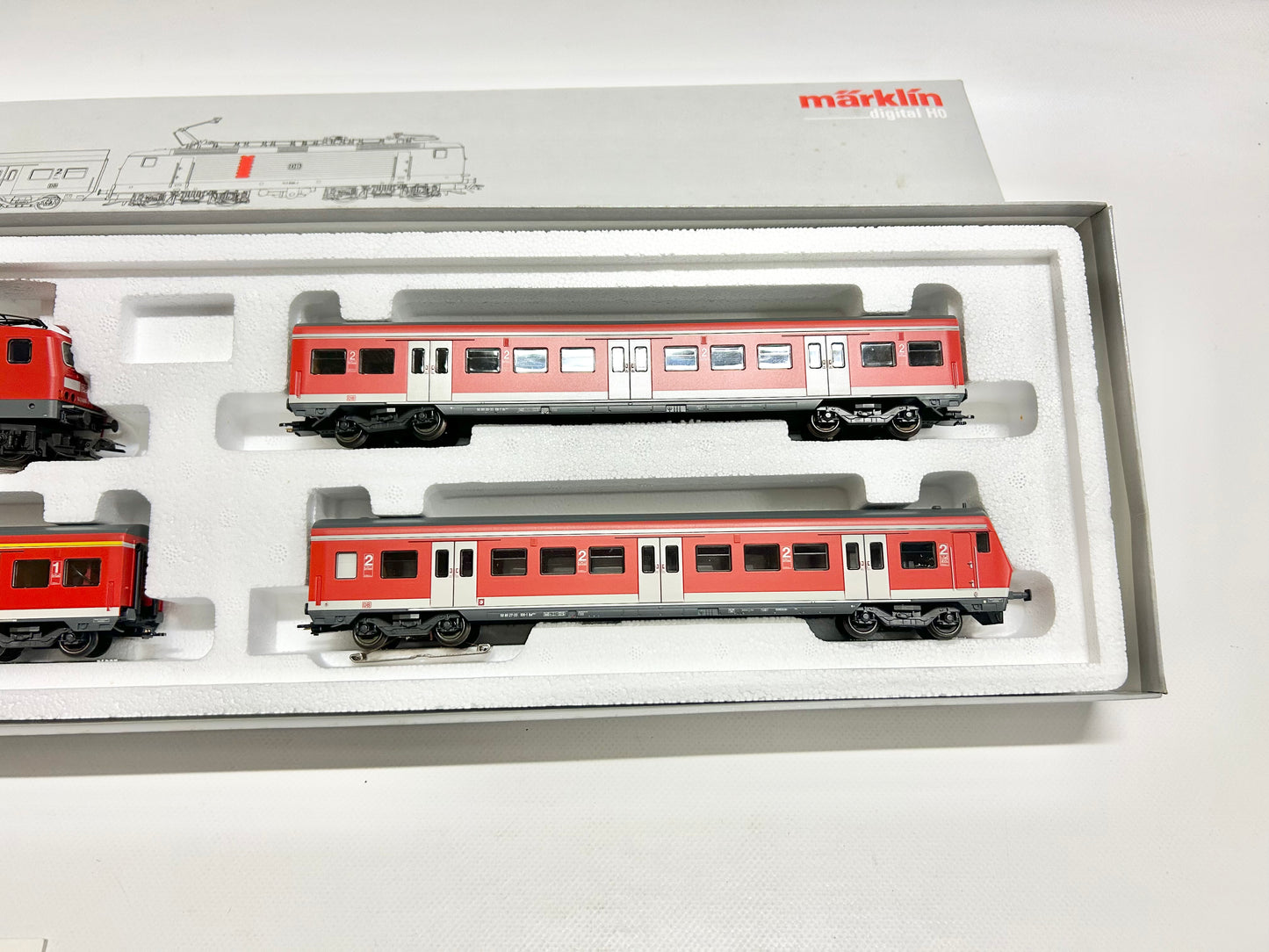 Märklin 26507 Digital S-Bahn push-pull train with Br 143 electric locomotive H0
