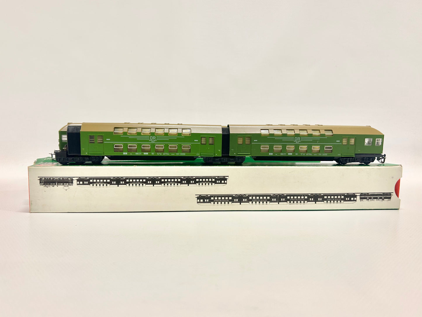 BTTB 3740/3730 Personenwagen Doppelstockwagen DR DDR Spur TT