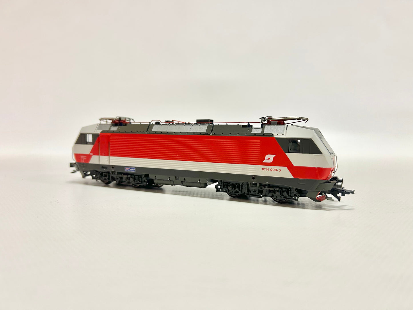 Roco AC 43860 ÖBB 1014 electric locomotive H0