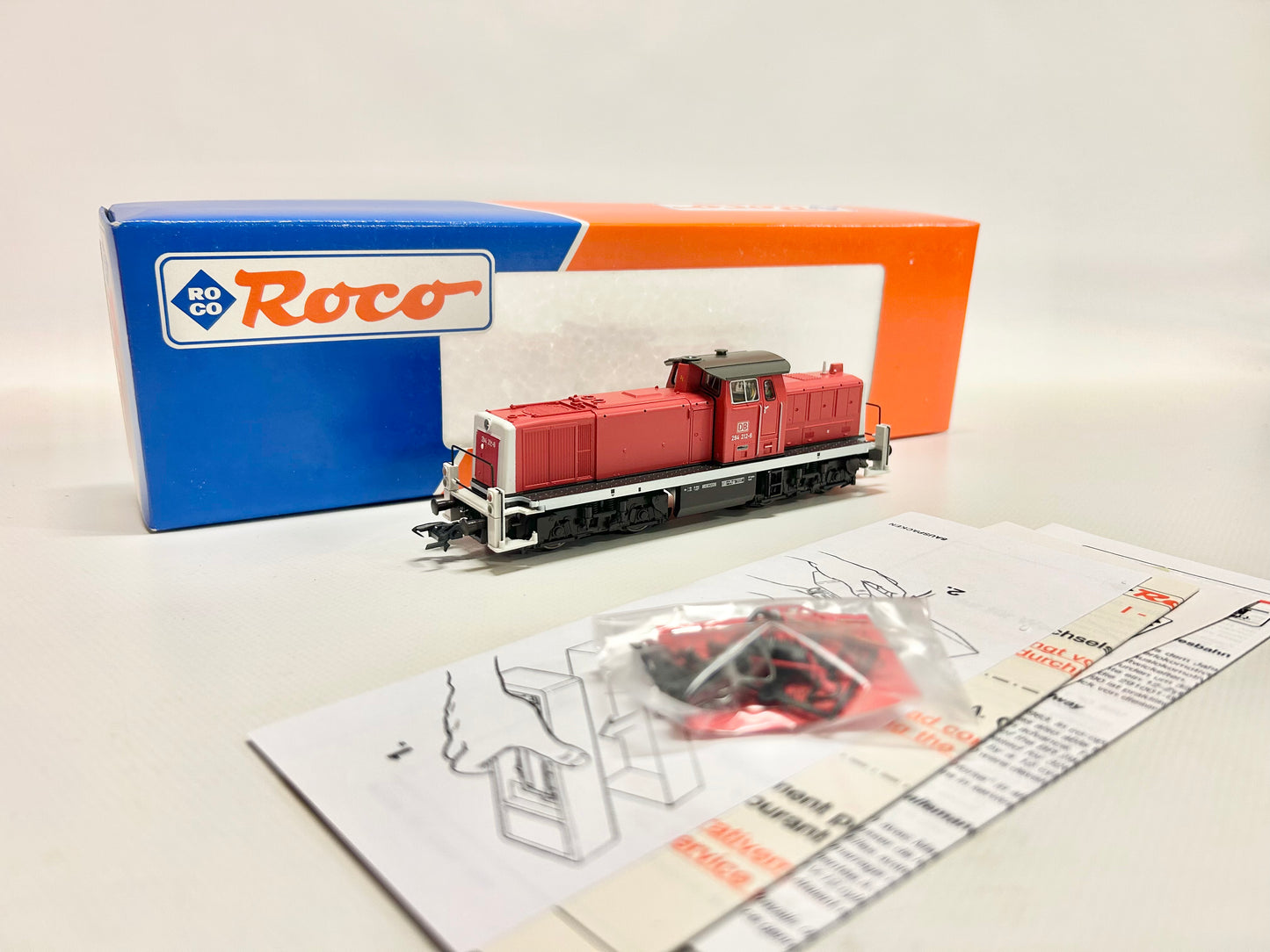 Roco AC 69425 Br 294 diesel locomotive H0