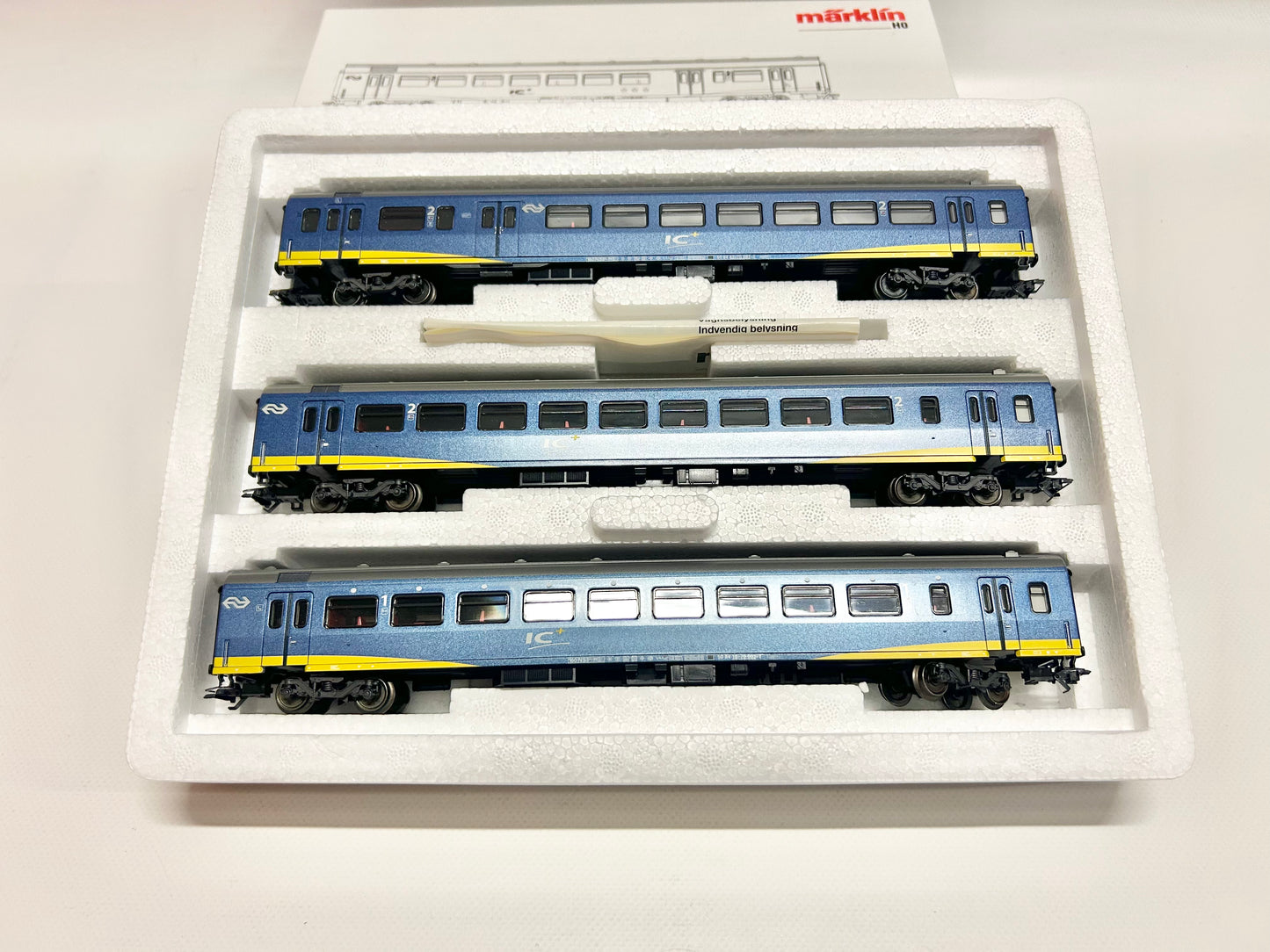 Märklin 42643 Car Set Express Train Cars IC + NS Passenger Car H0