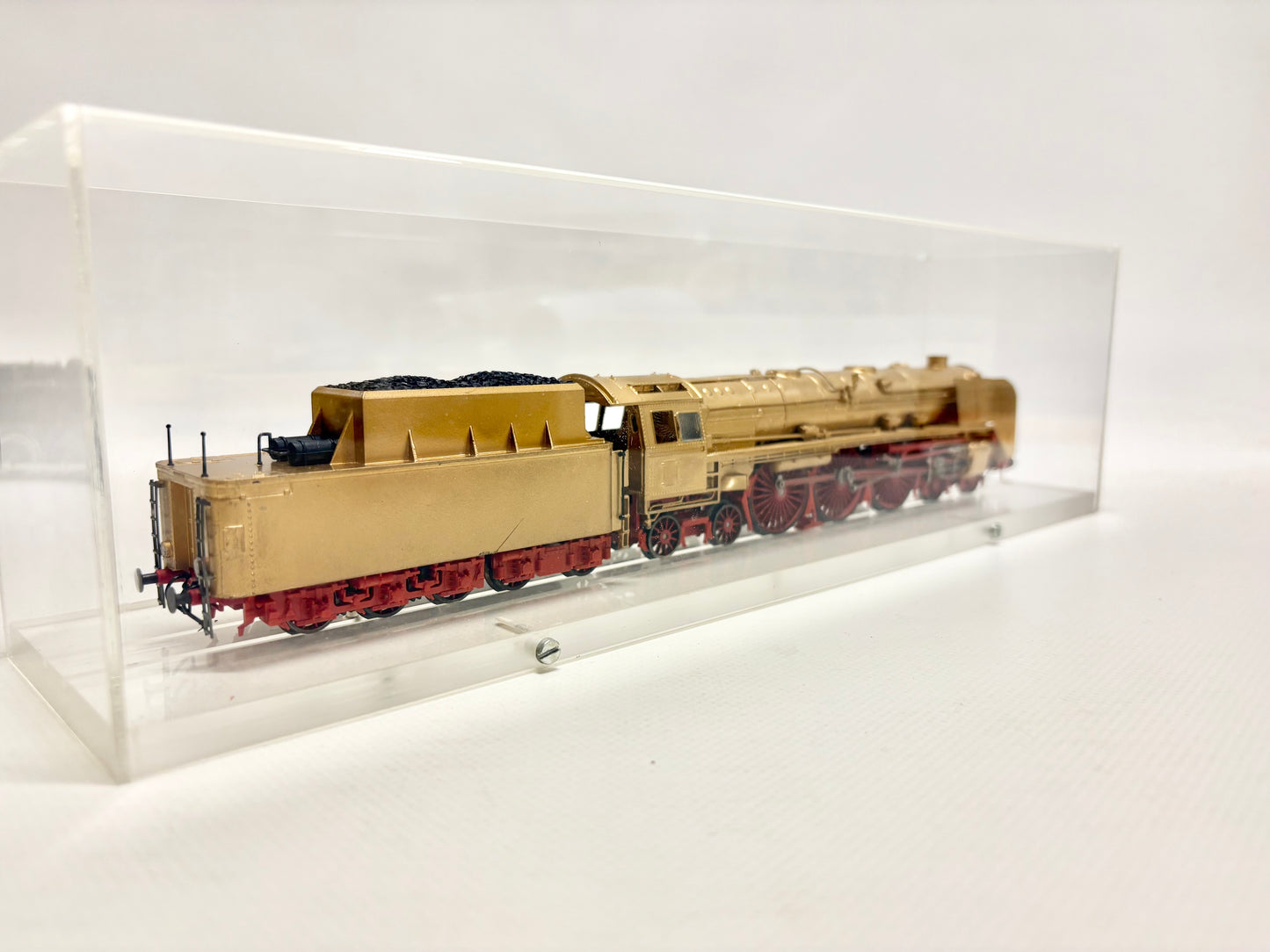 Liliput Dampflok Br 05 Gold *Standmodell* DR H0