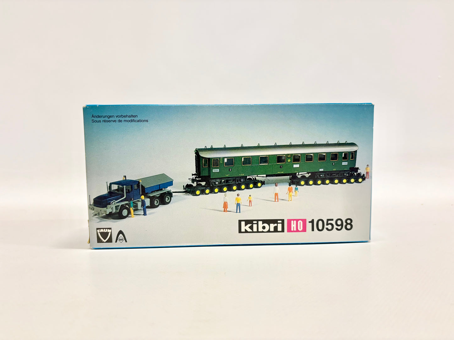 Kibri 10598 Faun Schwerlastzugmaschine mit SEAG Straßenroller H0