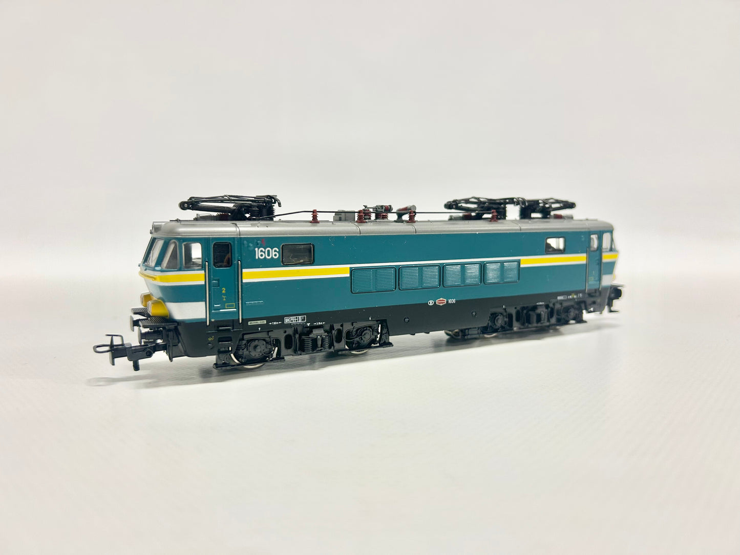 Märklin 3363 E-Lok Serie 16 SNCB AC H0