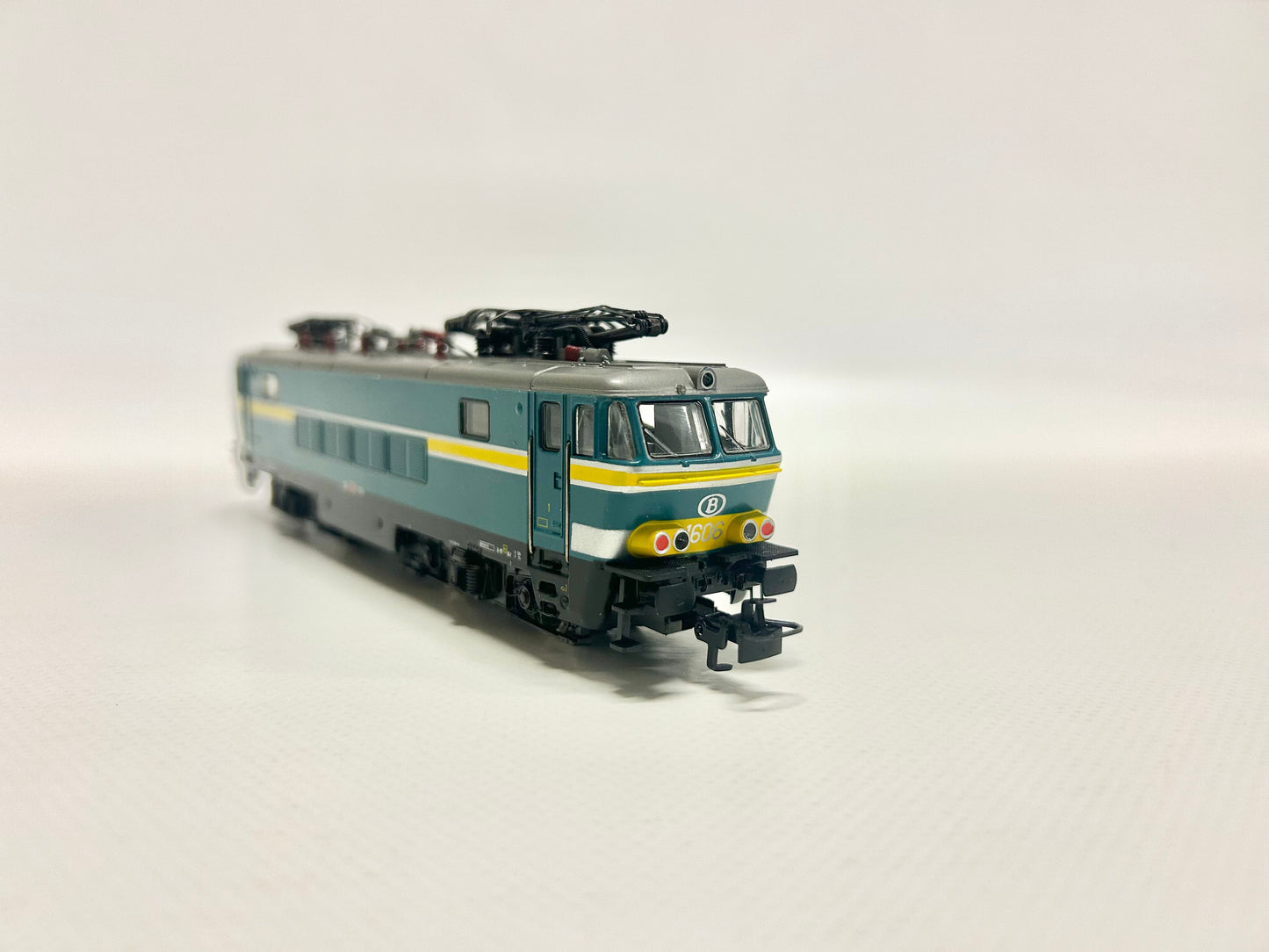 Märklin 3363 E-Lok Serie 16 SNCB AC H0