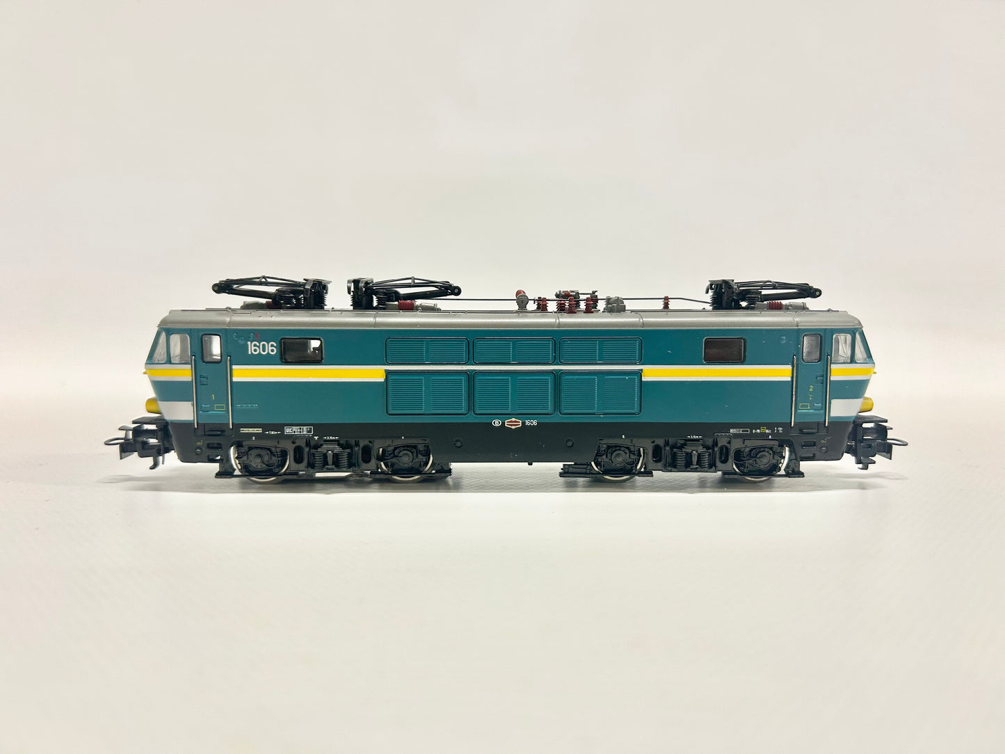 Märklin 3363 E-Lok Serie 16 SNCB AC H0