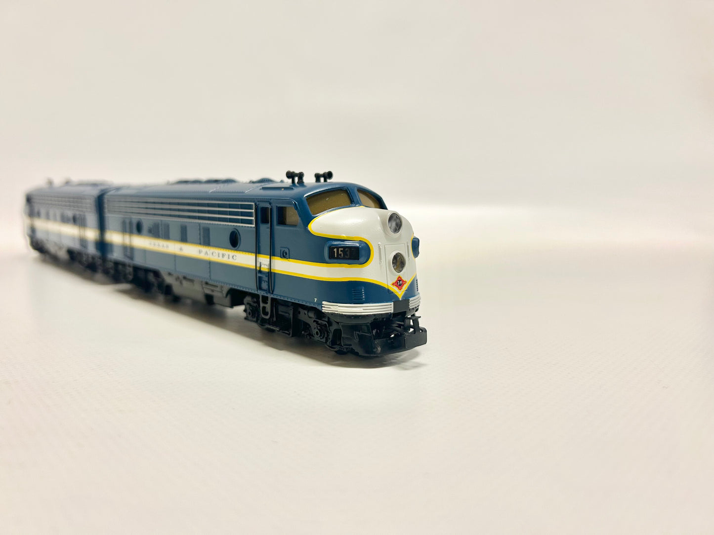 Märklin 3481 Digital Diesel-elektrische Lok GM EMD F7 Texas Pacific USA AC H0