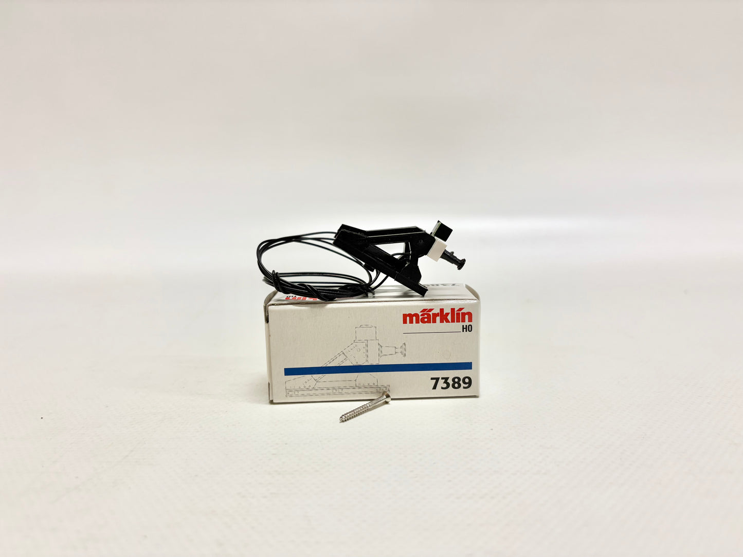 Märklin 7389 K-Gleise Prellbock mit Gleissperrsignal AC H0