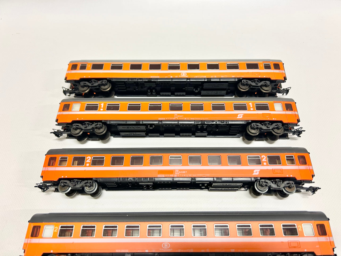 Märklin 4x Schnellzugwagen Personenwagen H0