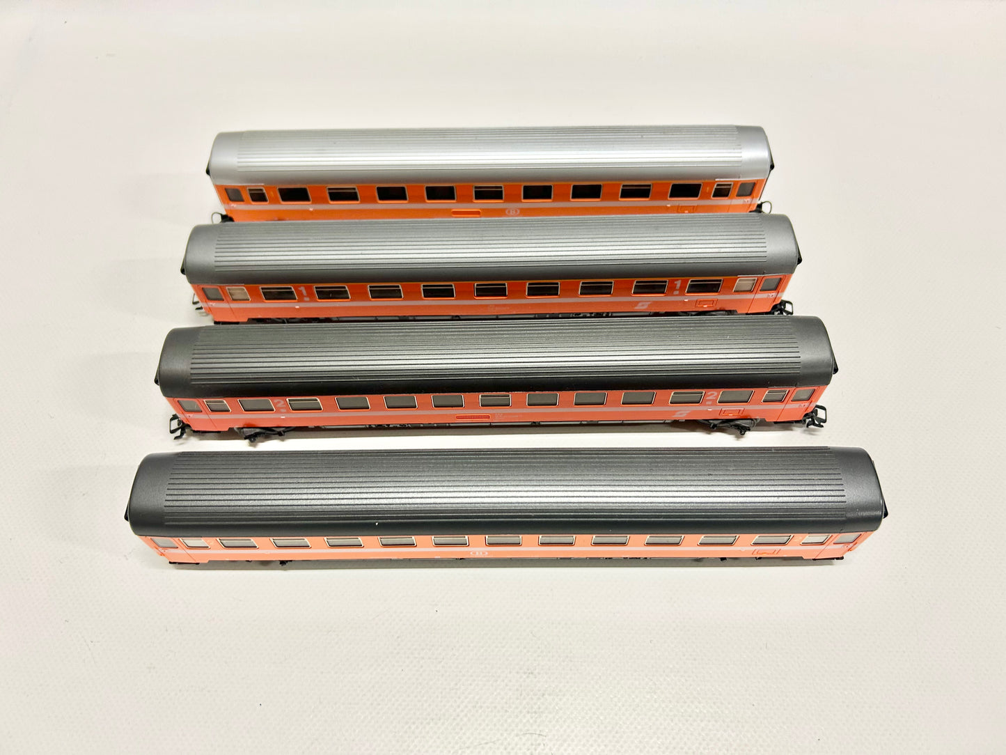 Märklin 4x Schnellzugwagen Personenwagen H0