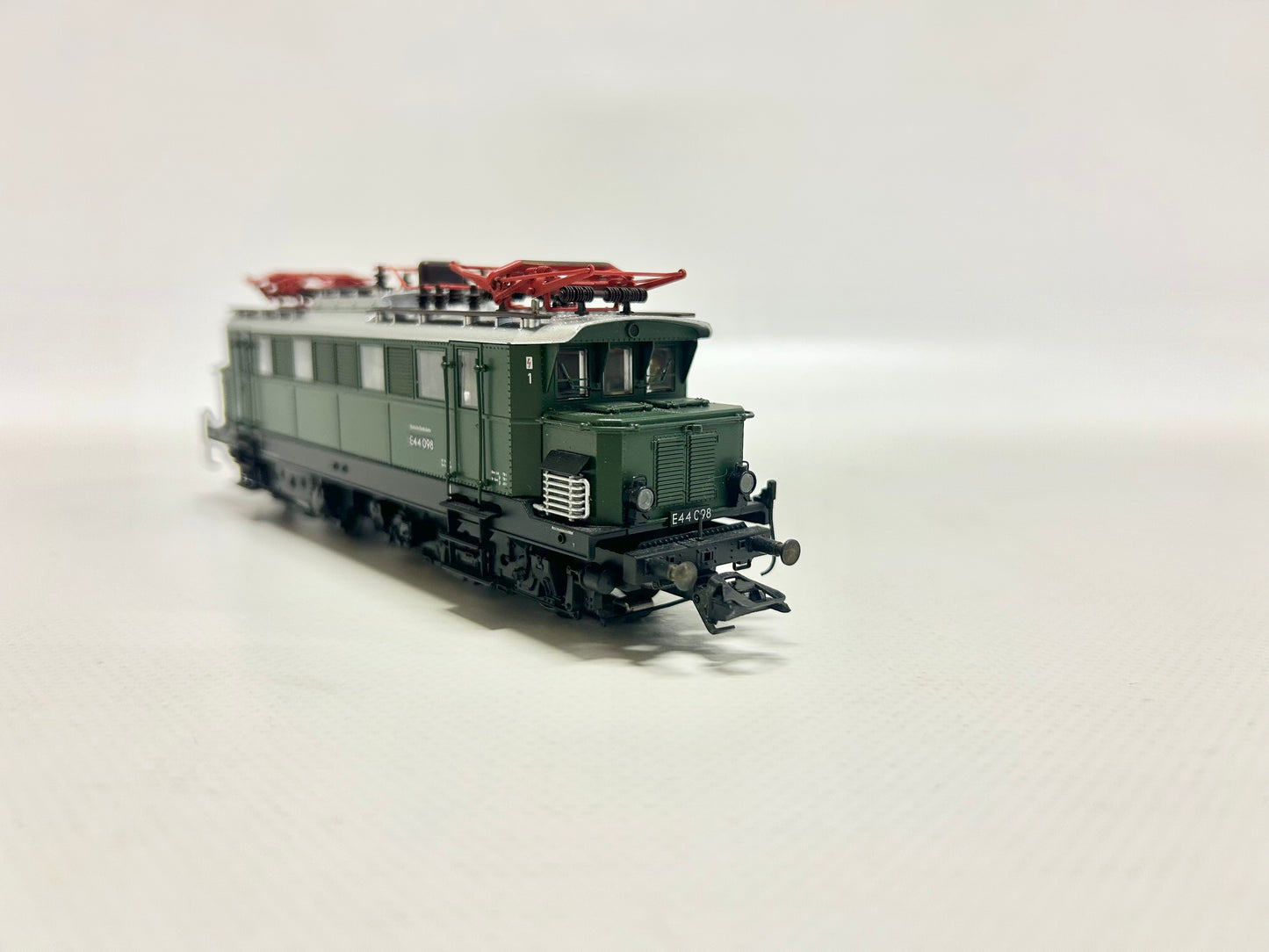 Märklin 34440 Digital E-Lok E44 098 DB AC H0