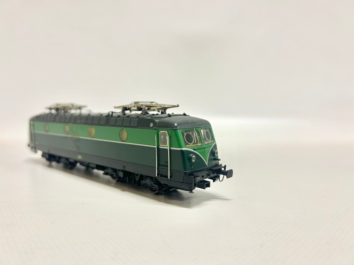 Märklin 33231 Digital Serie 122 SNCB BASTLER E-Lok H0