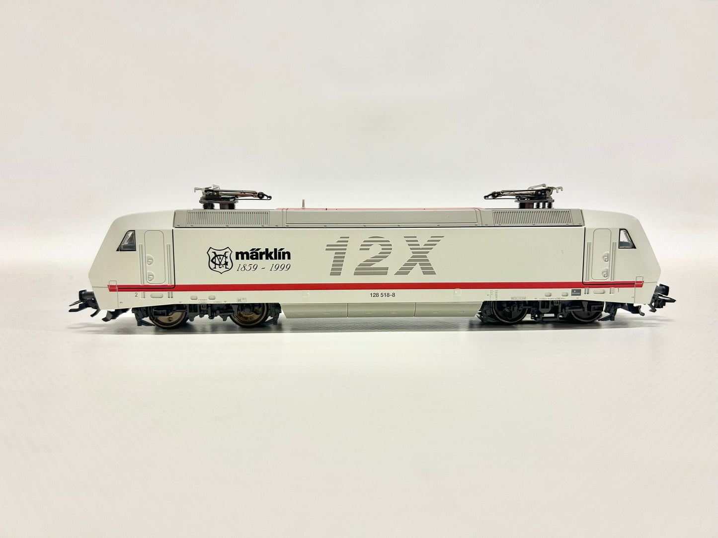 Märklin 34383 Digital E-Lok Br 128 518-8 SoMo DB AC H0