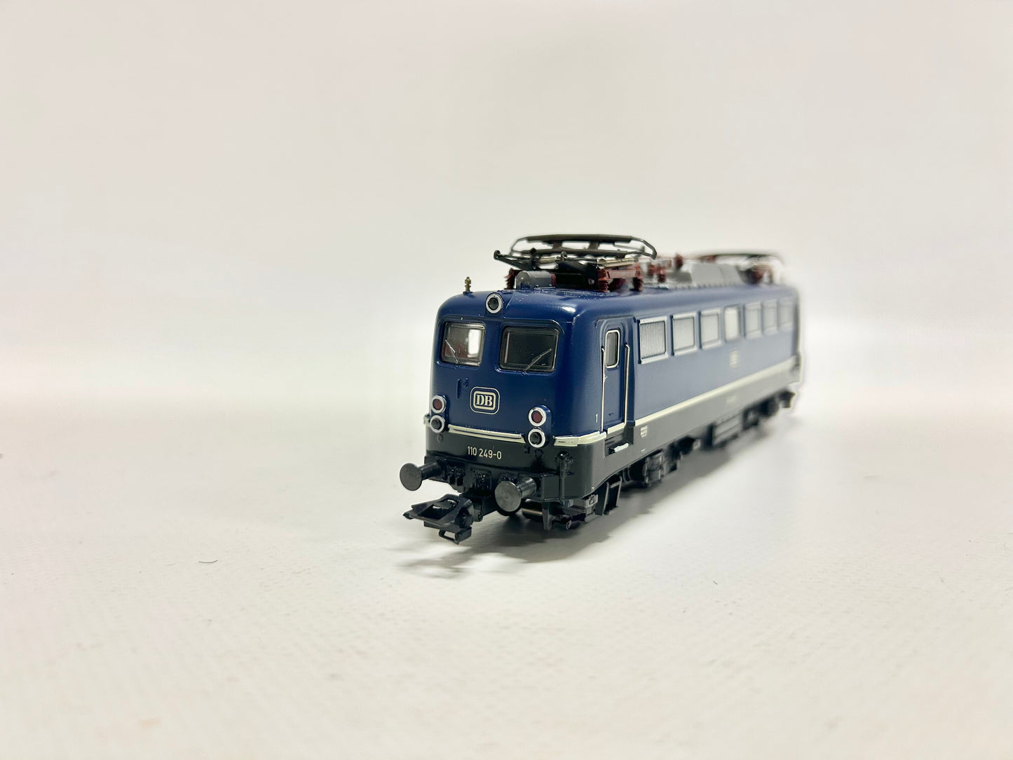 Märklin 3039 E-Lok Br 110 249-0 DB AC H0