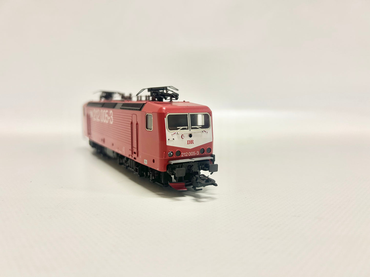 Märklin 3442 E-Lok Br 212 005-3 DR AC H0