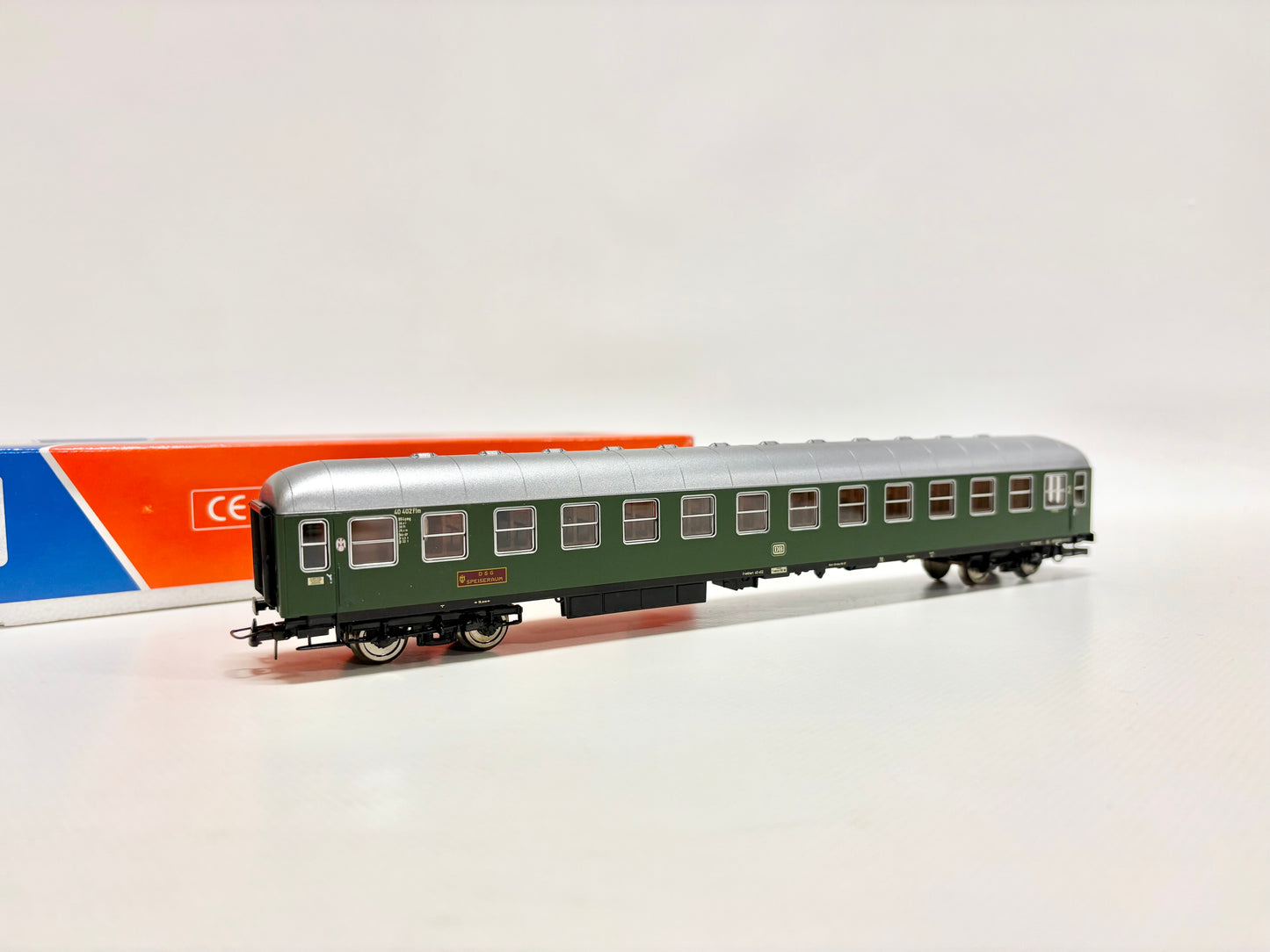 Roco 45302 Eilzugwagen Personenwagen mit DSG-Buffet DB H0