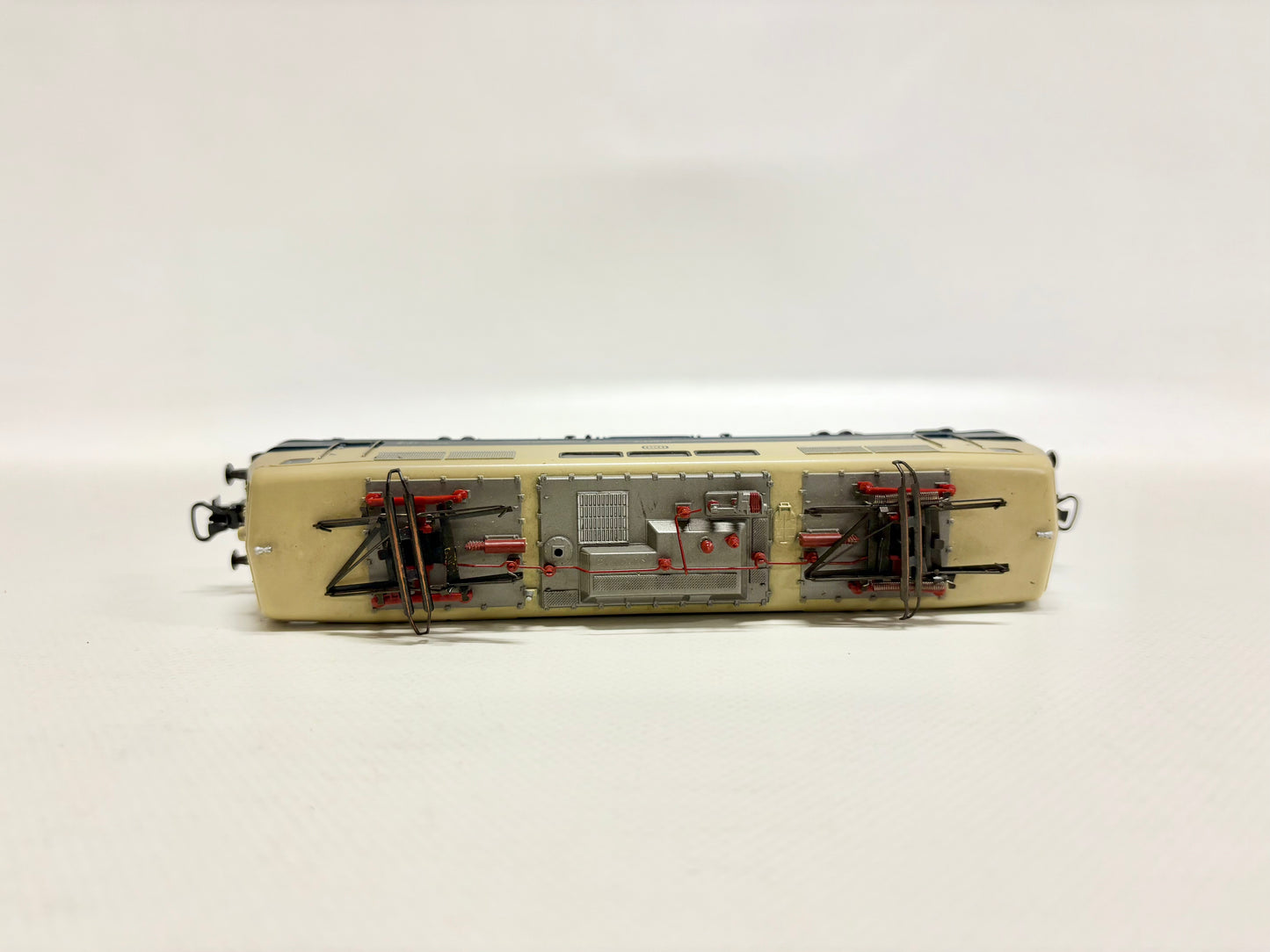 Märklin 3642 Digital E-Lok Br 111 043-6 DB AC H0